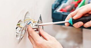 Электромонтажные работы в Новокузнецке от Мастер24 — электромонтаж под ключ, цены от 1644 руб., заказать услуги