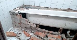 Демонтаж ванны в Новокузнецке от Мастер24 — быстро, недорого, вывоз старой ванны от 1027 руб.